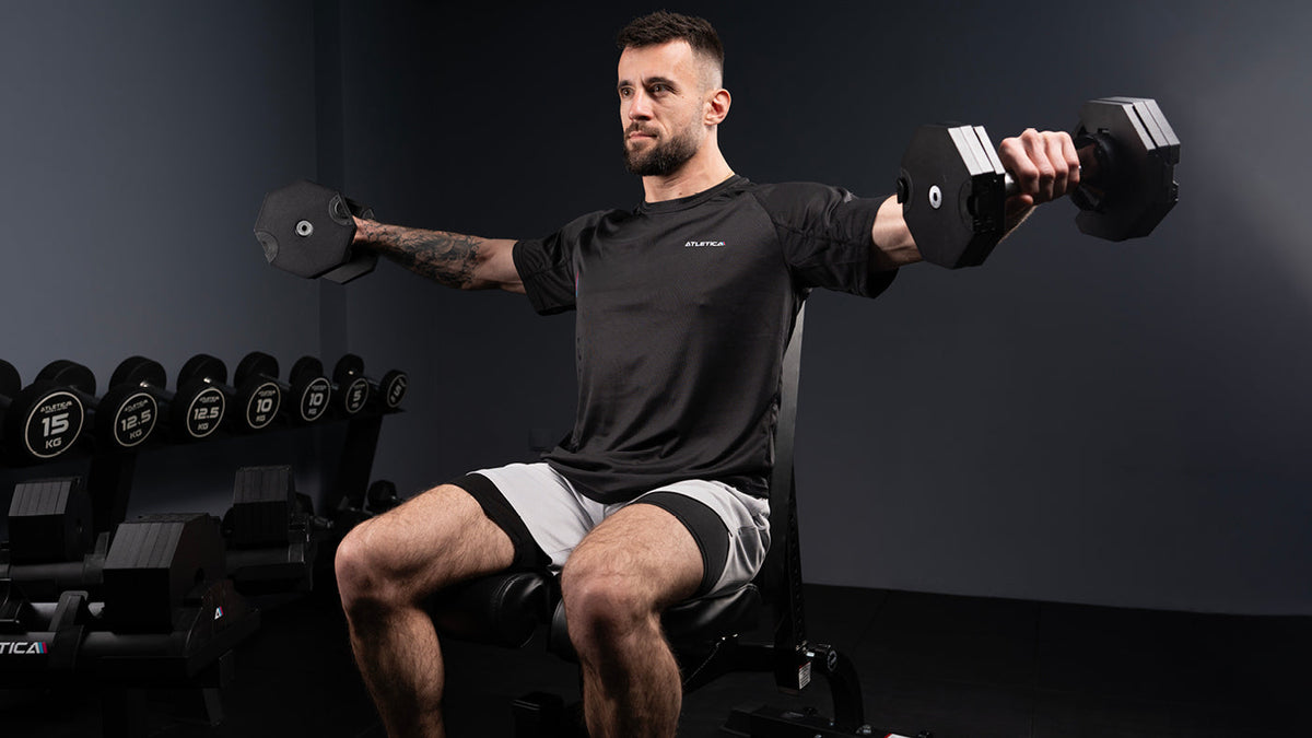 Training with hexagon dumbbells in the Garage Gym