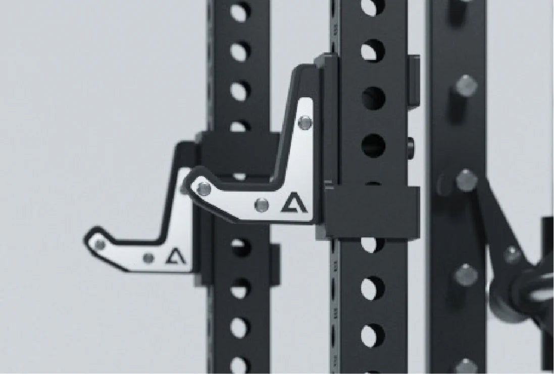 hochwertige J-Hooks auf dem R8 Commander Power Rack