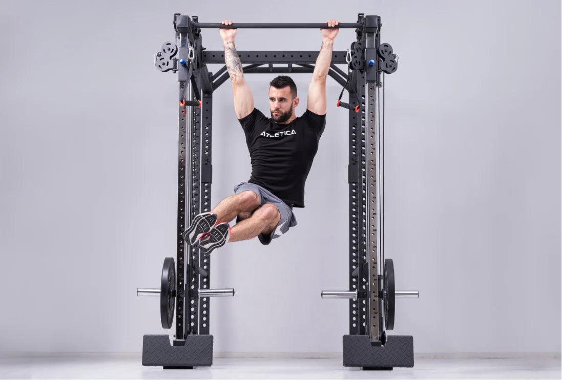 R8 Duality Power Rack: Klimmzüge