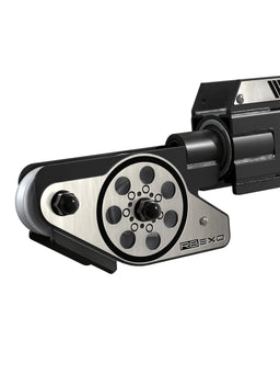 ATLETICA EXO Arms – close-up 360° cable outlet with stainless steel adjustment plate, R8 EXO logo