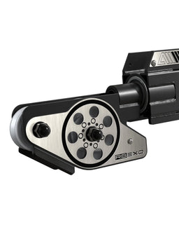ATLETICA EXO Arms – close-up 360° cable outlet with stainless steel adjustment plate, R8 EXO logo