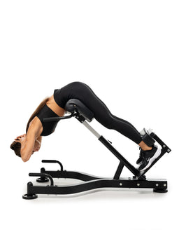 Ab training on the Hyperextension machine