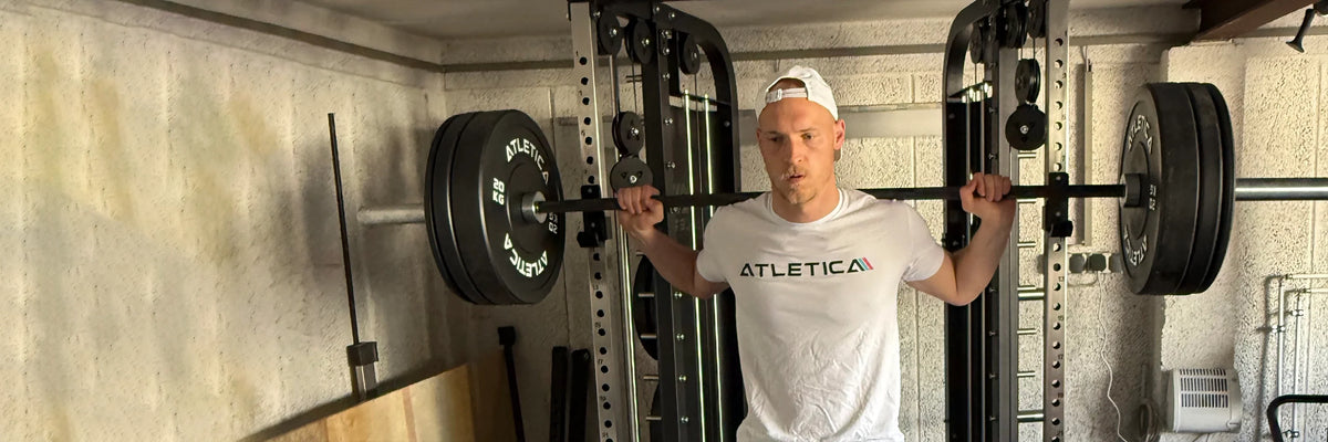Atletica Athleten: Niklas Lomb beim Home Gym Training