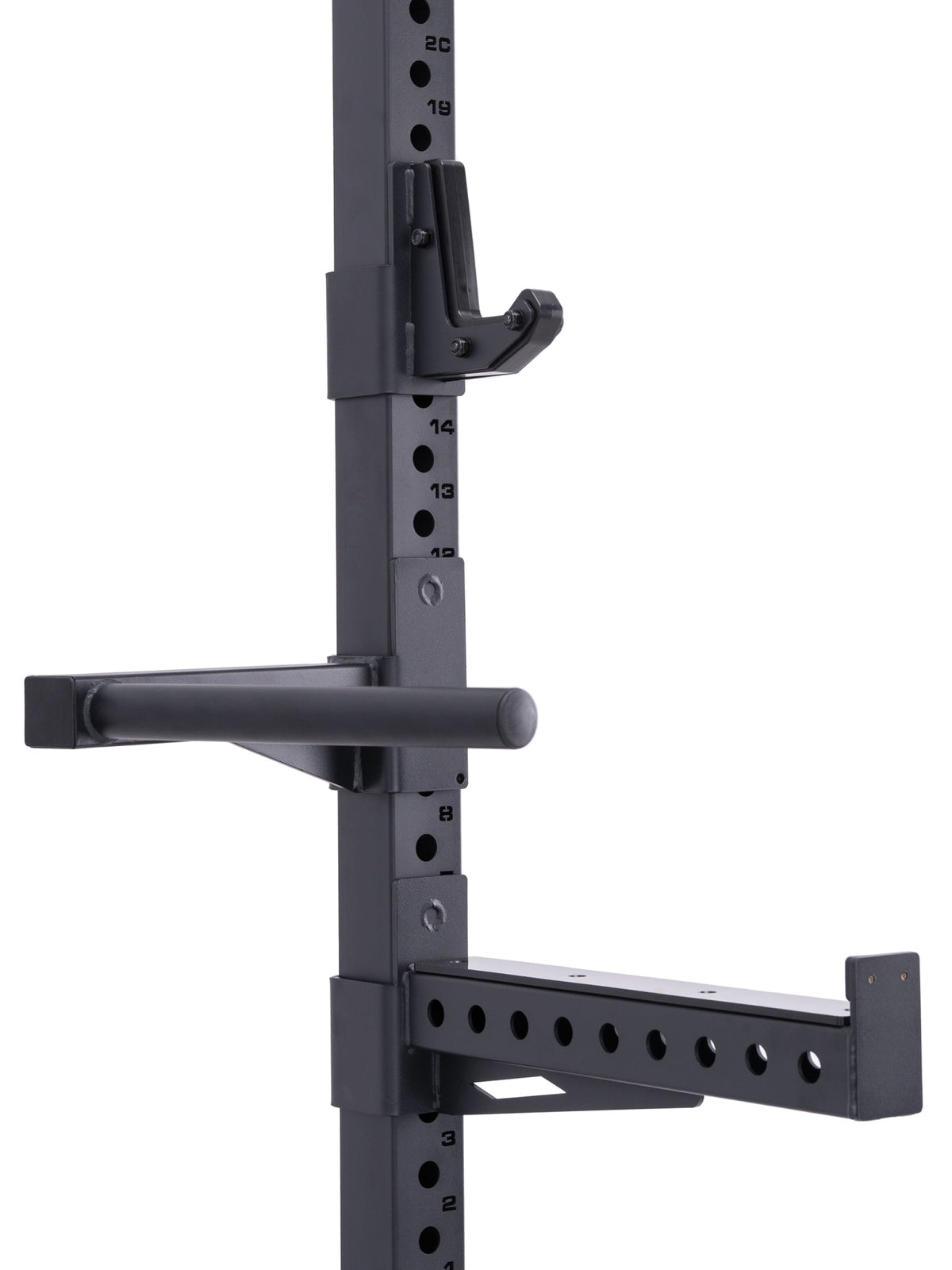 R7 Half Rack – Front view with J-Hooks