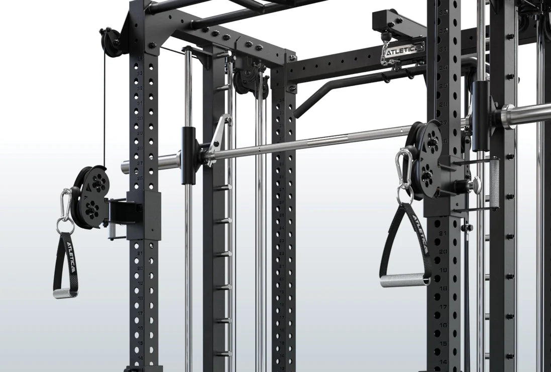 R7 Fighter Power Rack mit 2:1 Kabelzugübersetzung, Griffen und Umlenkrollen