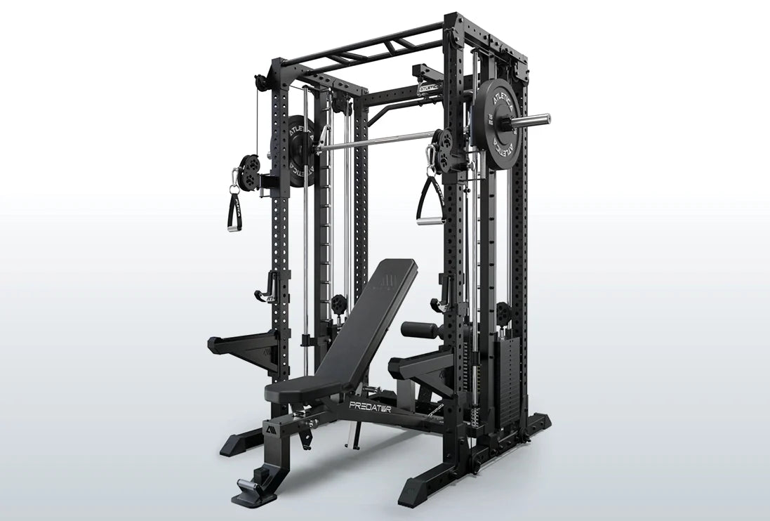 R7 Fighter Power Rack mit zwei 95 kg Kabelzugtürmen und integrierter Predator Schrägbank