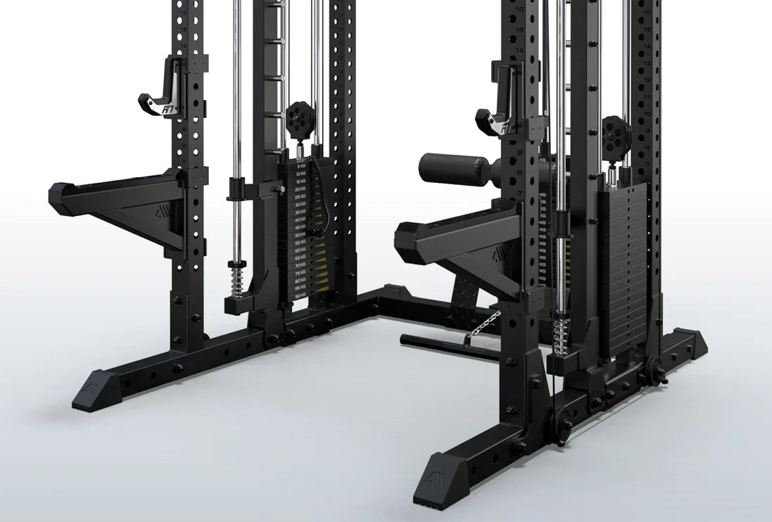 R7 Fighter Power Rack mit Low-Row-Rudereinheit, Gewichtsstapeln und Safety Spotter Arms