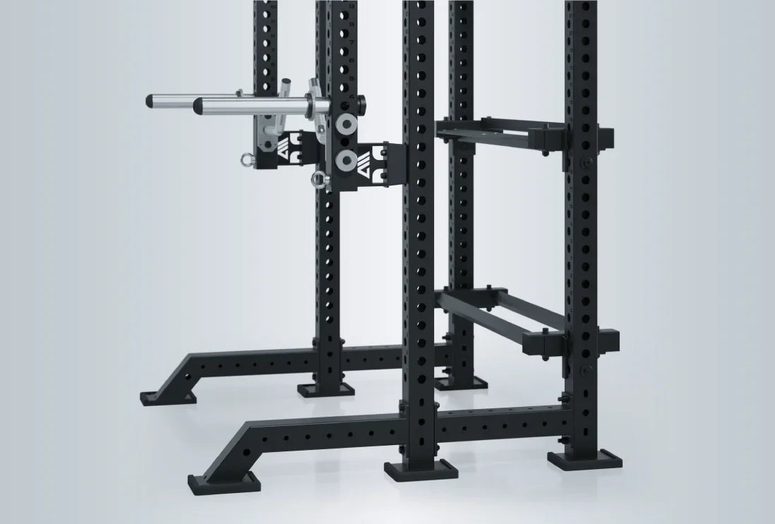 R8 Stereo Power Rack: Massive Frontfüße und integriertes Storage System