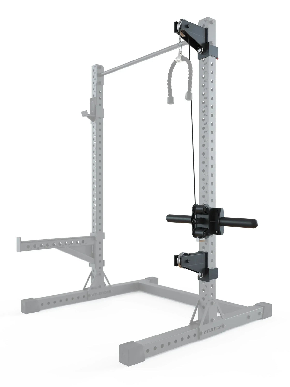 R7 Plate Loaded Cable System - with rope handle on the upper cable pulley, mounted on the rack