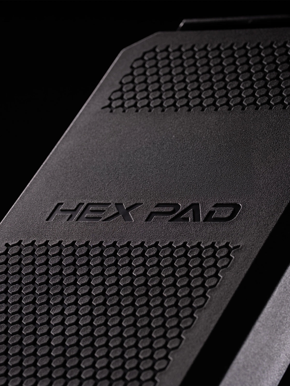 Atletica Raptor weight bench, close-up of the textured HexPad backrest