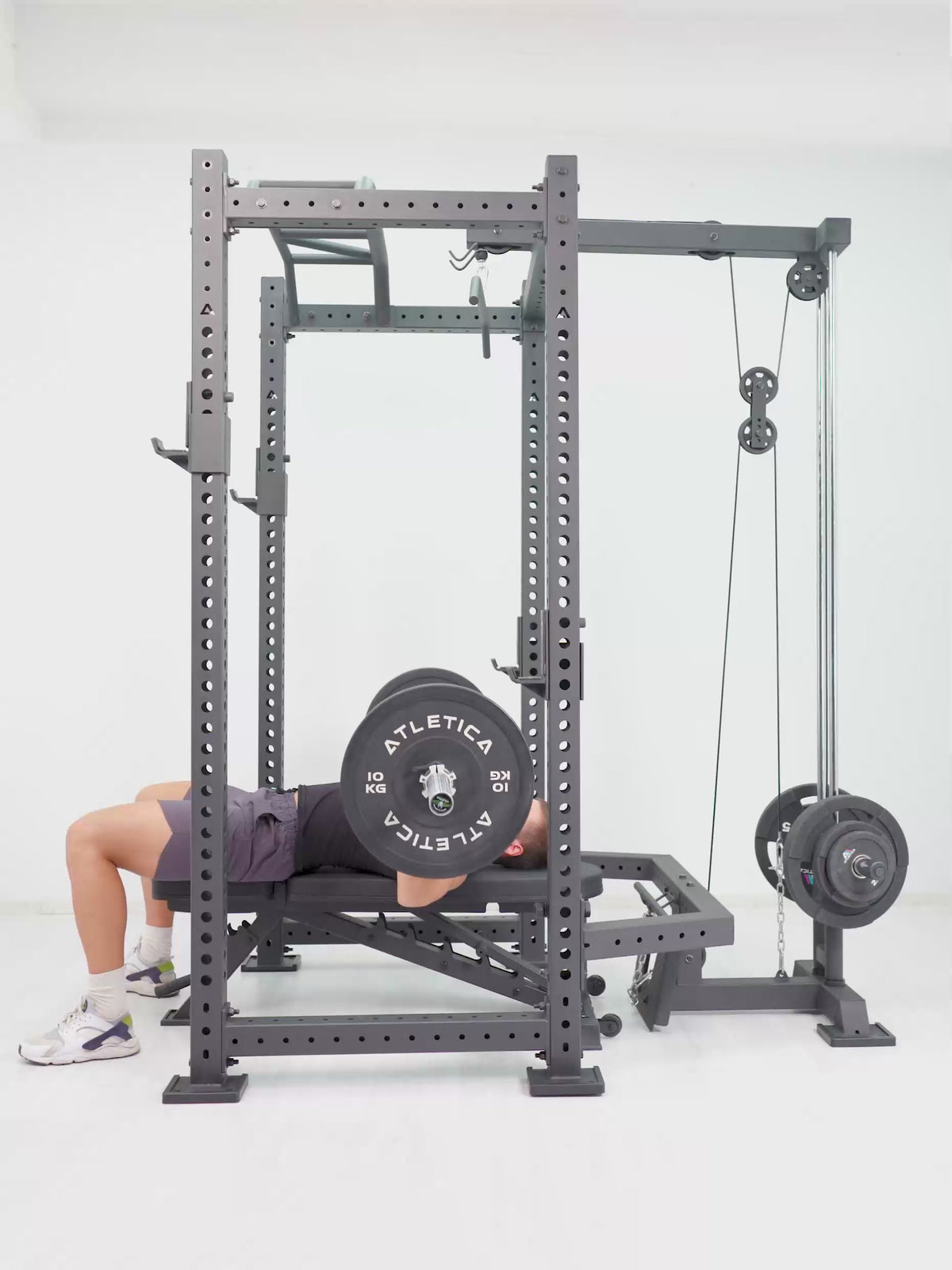 Power rack R8 BlackHawk in Black: upper body training exercise video