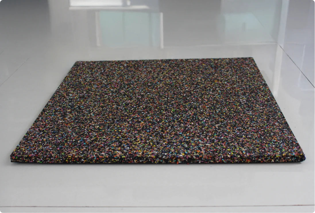 Bodenschutzmatten SolidProtect: Hoher Bruchwiderstand (4,4 MPa) und resistent gegen Drops